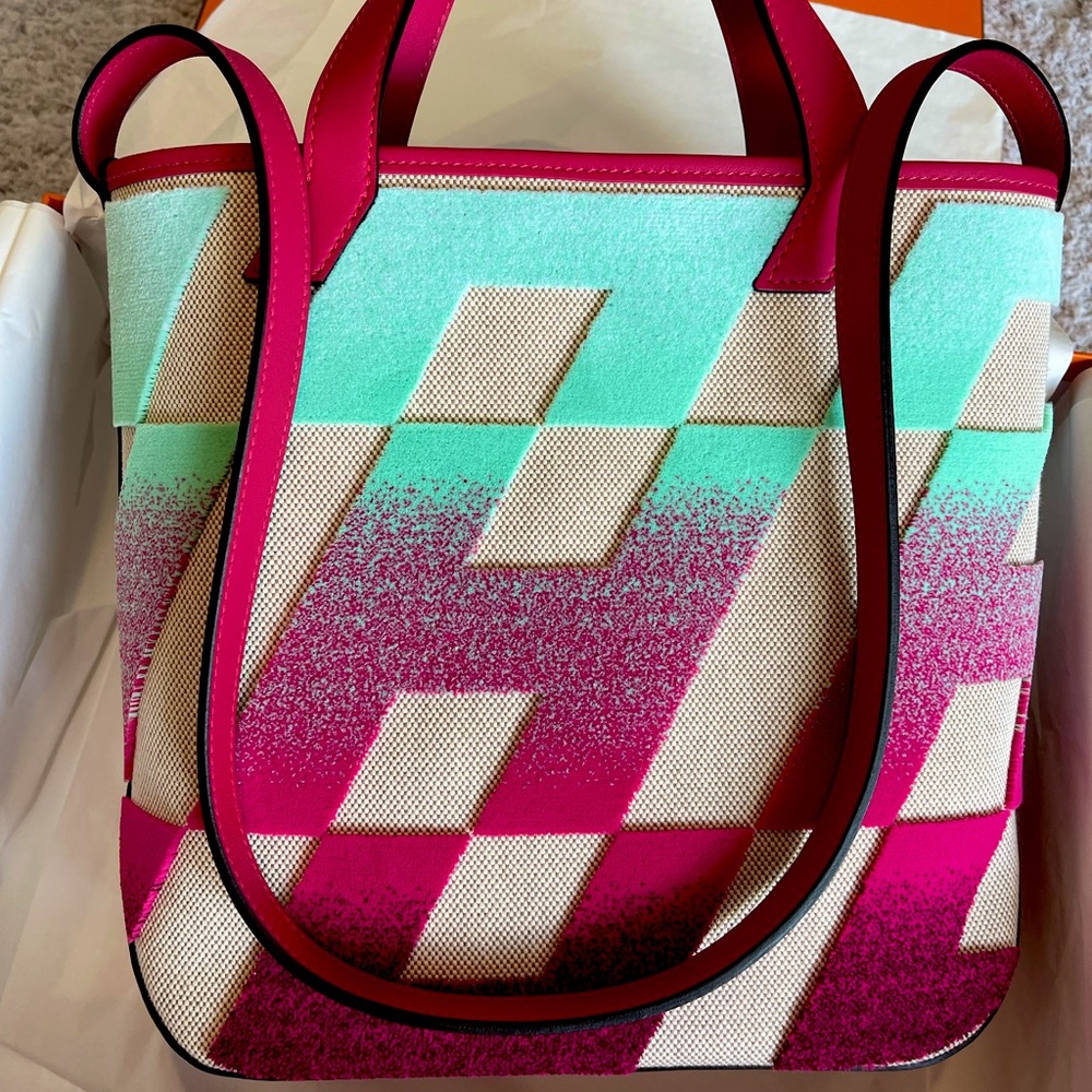 Hermès Cabas H 27 Tote - NEW!